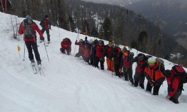 27.02.2016: Außervillgraten - Lawinenübung Gloderbach