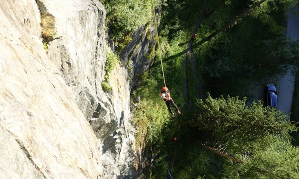 09.07.2021: Seiltechnik Schlosswand