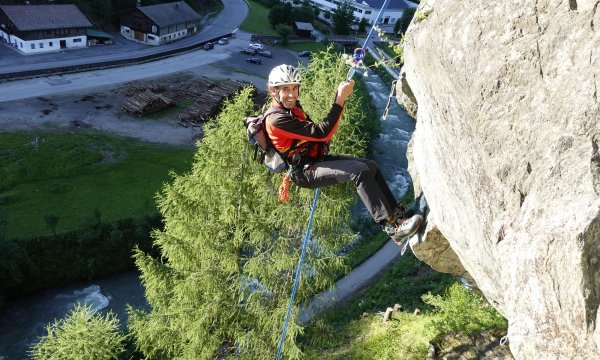 09.07.2021: Seiltechnik Schlosswand