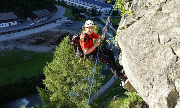 09.07.2021: Seiltechnik Schlosswand
