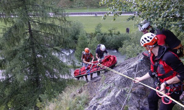 09.07.2021: Seiltechnik Schlosswand