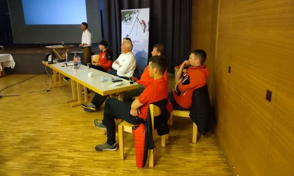 09.04.2022: JHV Anras Kultursaal